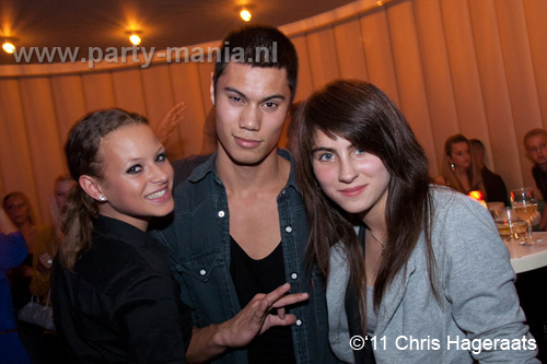 111022_084_paris_and_friends_partymania_denhaag