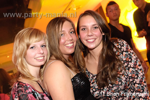 111022_013_venus_luden_partymania_denhaag