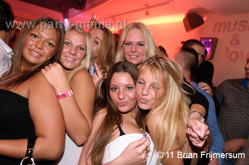 111022_038_venus_luden_partymania_denhaag