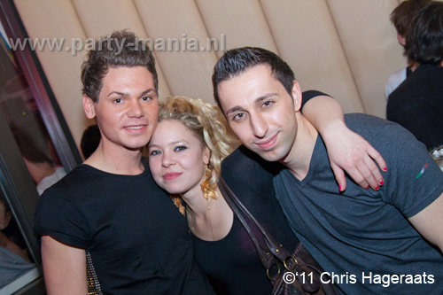 111126_026_manjefiek_club_leparis_partymania_denhaag