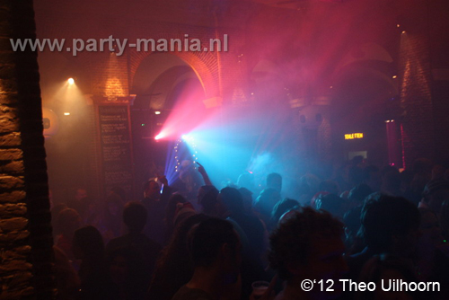 111231_091_look_at_yourself_partymania_denhaag