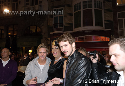 120210_006_club_manjefiek_partymania_denhaag