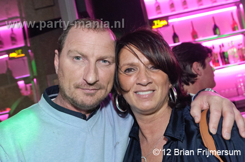 120210_029_club_manjefiek_partymania_denhaag