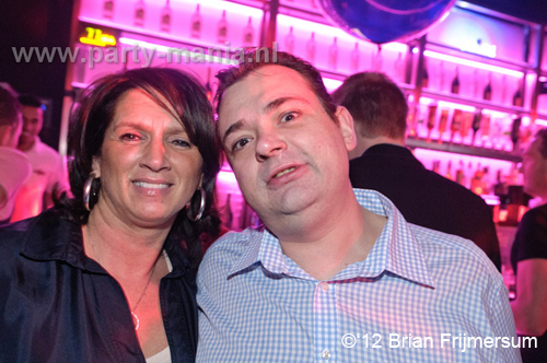 120210_030_club_manjefiek_partymania_denhaag