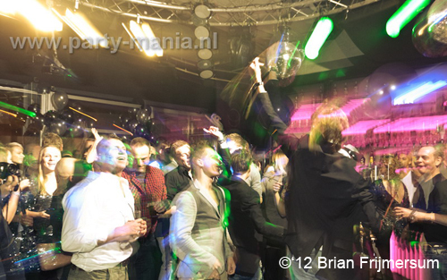 120210_038_club_manjefiek_partymania_denhaag