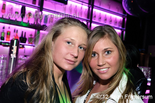 120210_060_club_manjefiek_partymania_denhaag