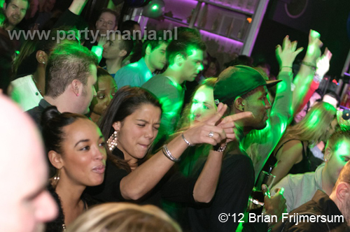 120210_063_club_manjefiek_partymania_denhaag