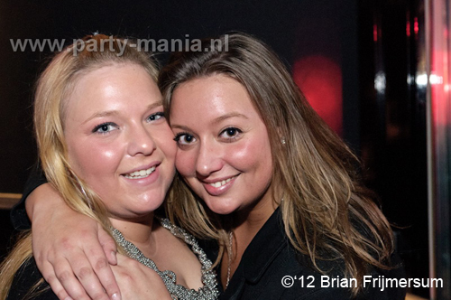 120210_083_club_manjefiek_partymania_denhaag