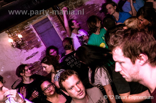 120302_033_rootz_denhaag_partymania