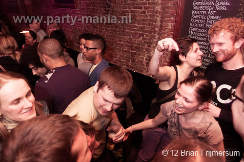 120302_037_rootz_denhaag_partymania