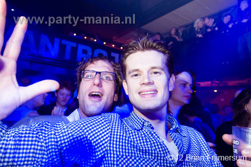 120303_010_bigroomlovers_paard_partymania