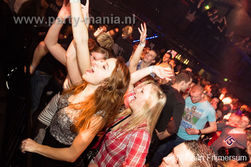 120303_022_bigroomlovers_paard_partymania