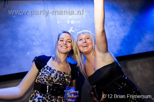 120303_029_bigroomlovers_paard_partymania