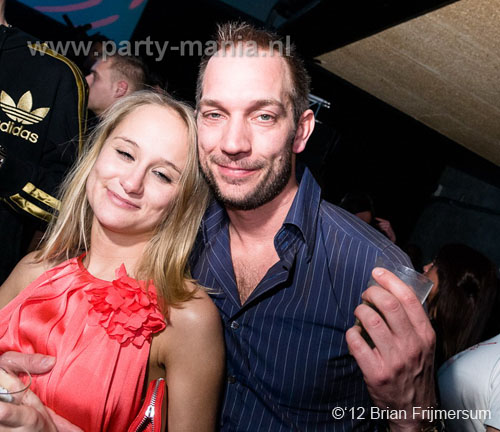 120303_033_bigroomlovers_paard_partymania