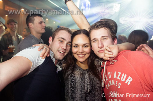 120303_039_bigroomlovers_paard_partymania