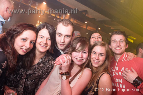 120303_042_bigroomlovers_paard_partymania