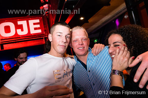 120303_053_bigroomlovers_paard_partymania