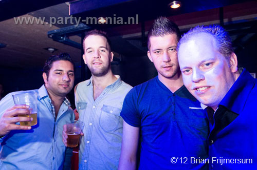 120303_067_bigroomlovers_paard_partymania