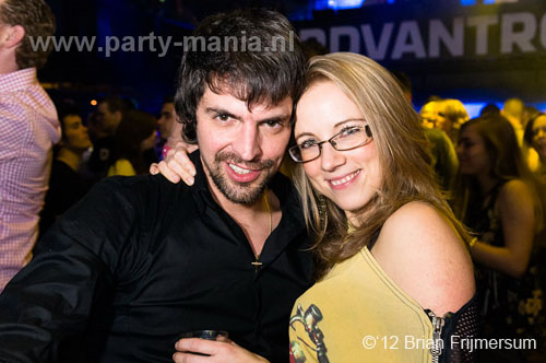 120303_087_bigroomlovers_paard_partymania