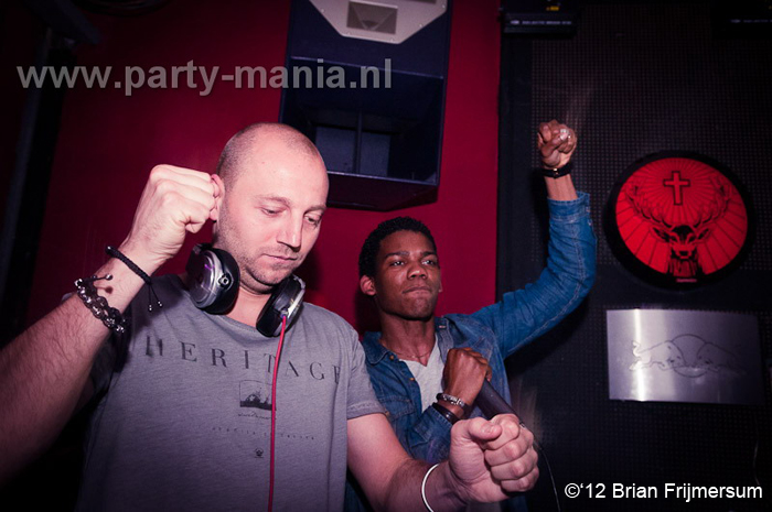 120420_011_happinezz_club_seven_partymania_denhaag