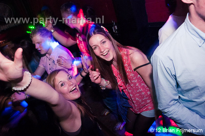 120420_047_happinezz_club_seven_partymania_denhaag