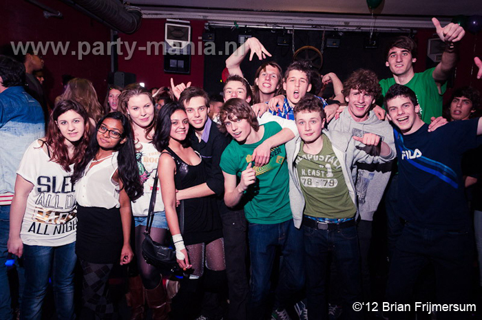120420_053_happinezz_club_seven_partymania_denhaag