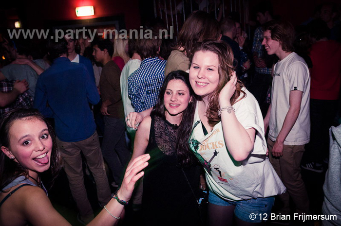 120420_055_happinezz_club_seven_partymania_denhaag