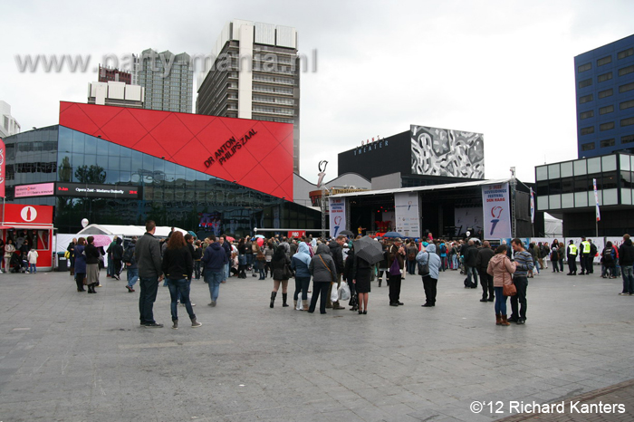 120505_002_bevrijdingsfestival_spuiplein_partymania_denhaag