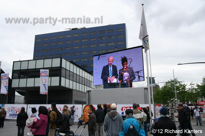 120505_056_bevrijdingsfestival_spuiplein_partymania_denhaag