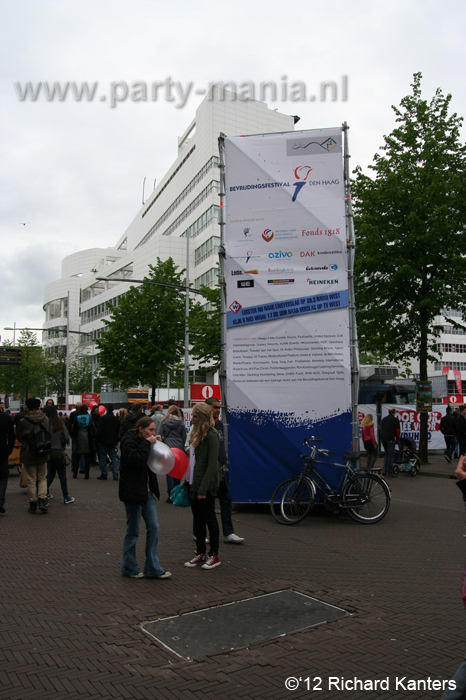 120505_062_bevrijdingsfestival_spuiplein_partymania_denhaag