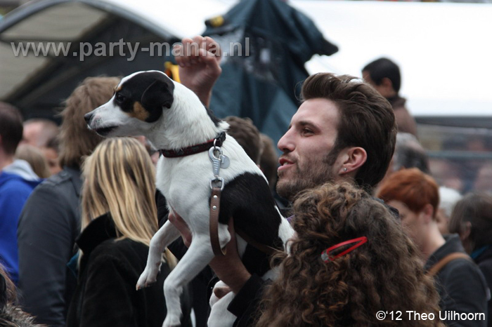 120505_010_bevrijdingsfestival_spuiplein_partymania_denhaag