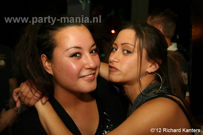 120616_013_beukgevaar_bazart_denhaag_partymania