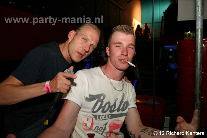 120616_019_beukgevaar_bazart_denhaag_partymania