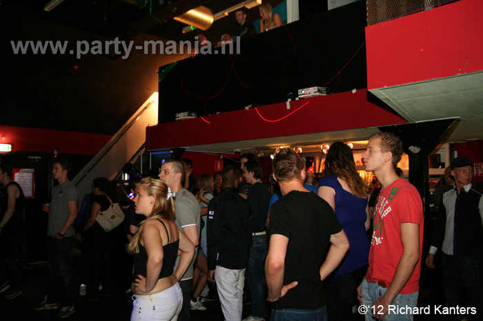 120616_021_beukgevaar_bazart_denhaag_partymania