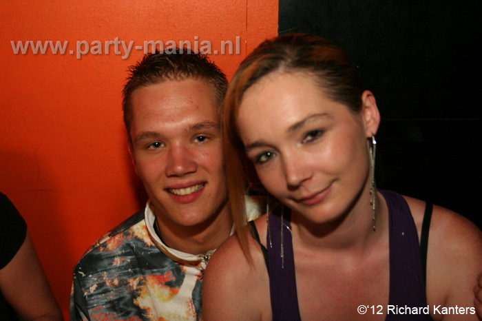 120616_034_beukgevaar_bazart_denhaag_partymania