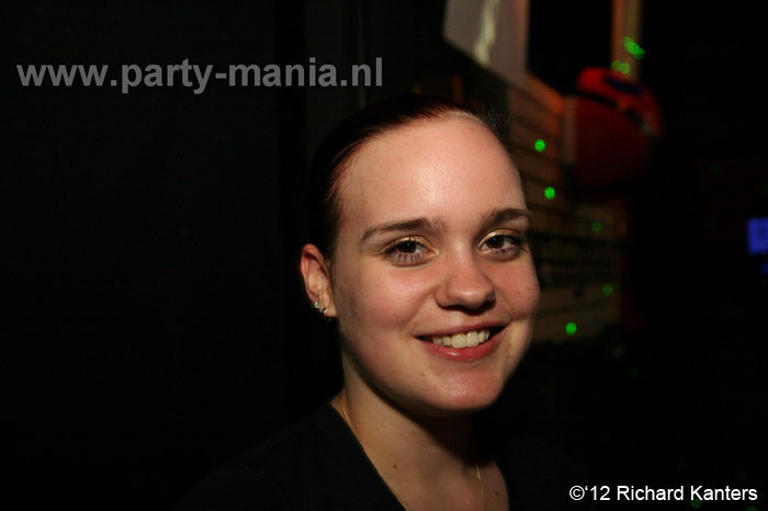 120616_037_beukgevaar_bazart_denhaag_partymania