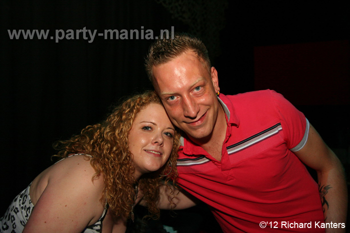 120616_039_beukgevaar_bazart_denhaag_partymania