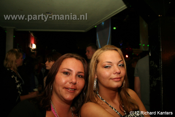 120616_055_beukgevaar_bazart_denhaag_partymania