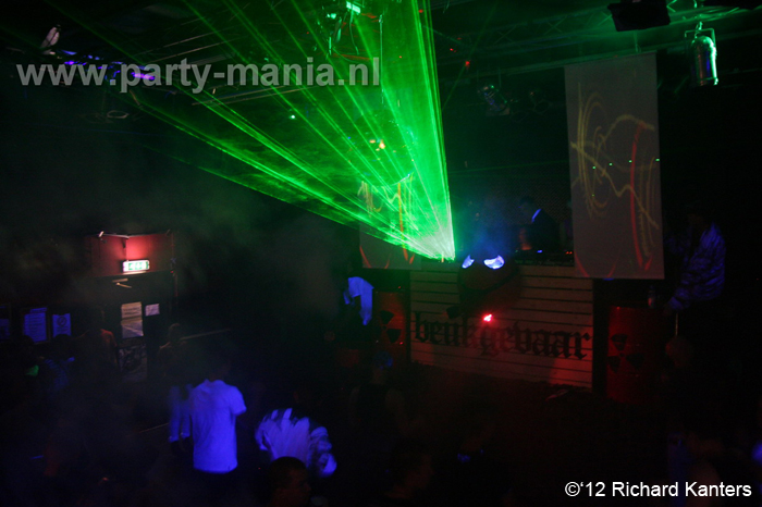 120616_061_beukgevaar_bazart_denhaag_partymania