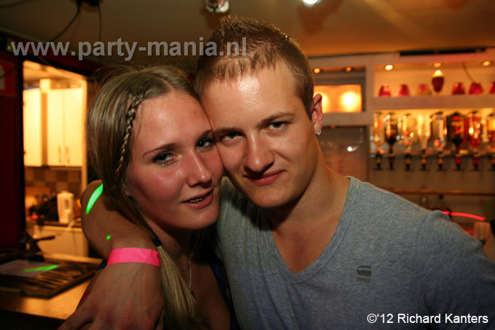 120616_092_beukgevaar_bazart_denhaag_partymania
