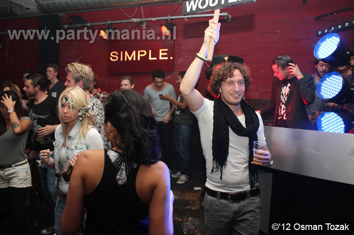 121109_005_simple_club_seven_denhaag_partymania