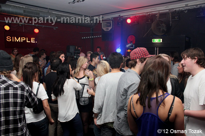 121109_011_simple_club_seven_denhaag_partymania