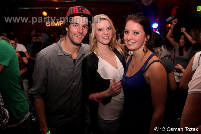 121109_015_simple_club_seven_denhaag_partymania