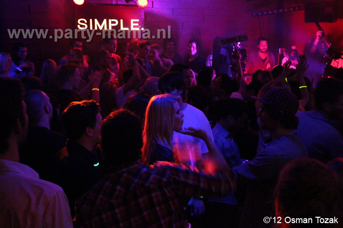 121109_093_simple_club_seven_denhaag_partymania