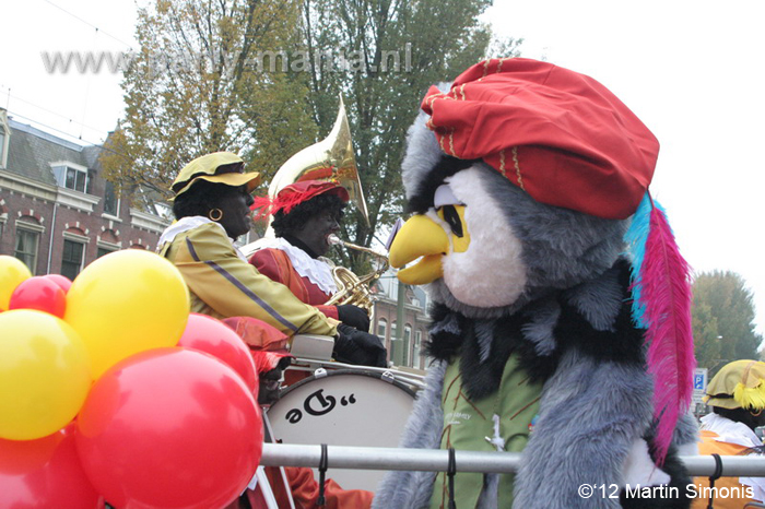 121117_060_intocht_sinterklaas_denhaag_partymania