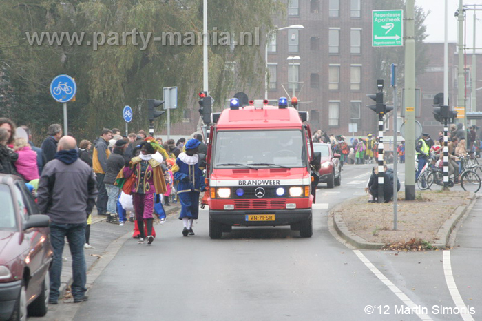 121117_062_intocht_sinterklaas_denhaag_partymania