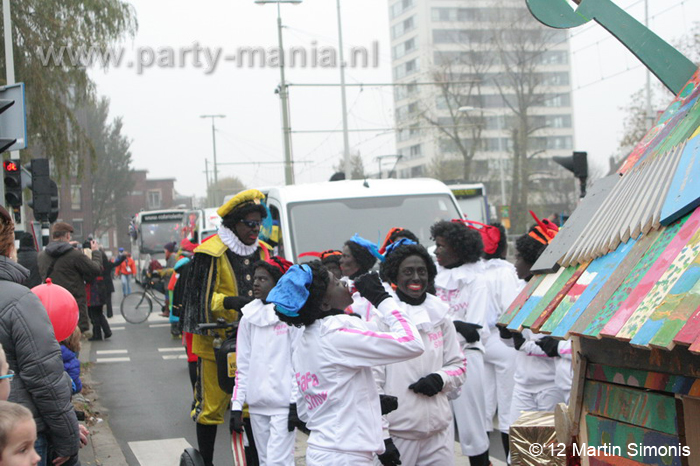 121117_069_intocht_sinterklaas_denhaag_partymania
