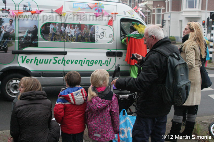 121117_076_intocht_sinterklaas_denhaag_partymania