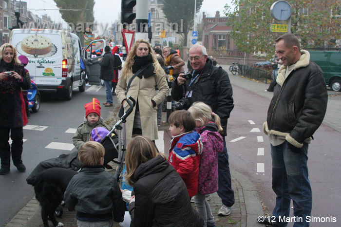 121117_077_intocht_sinterklaas_denhaag_partymania