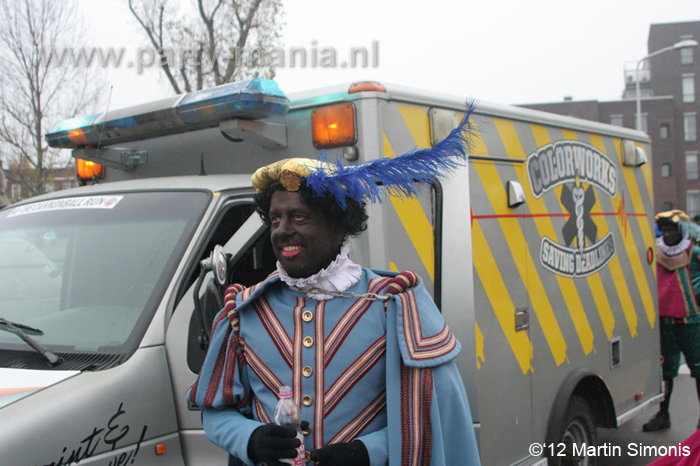 121117_087_intocht_sinterklaas_denhaag_partymania